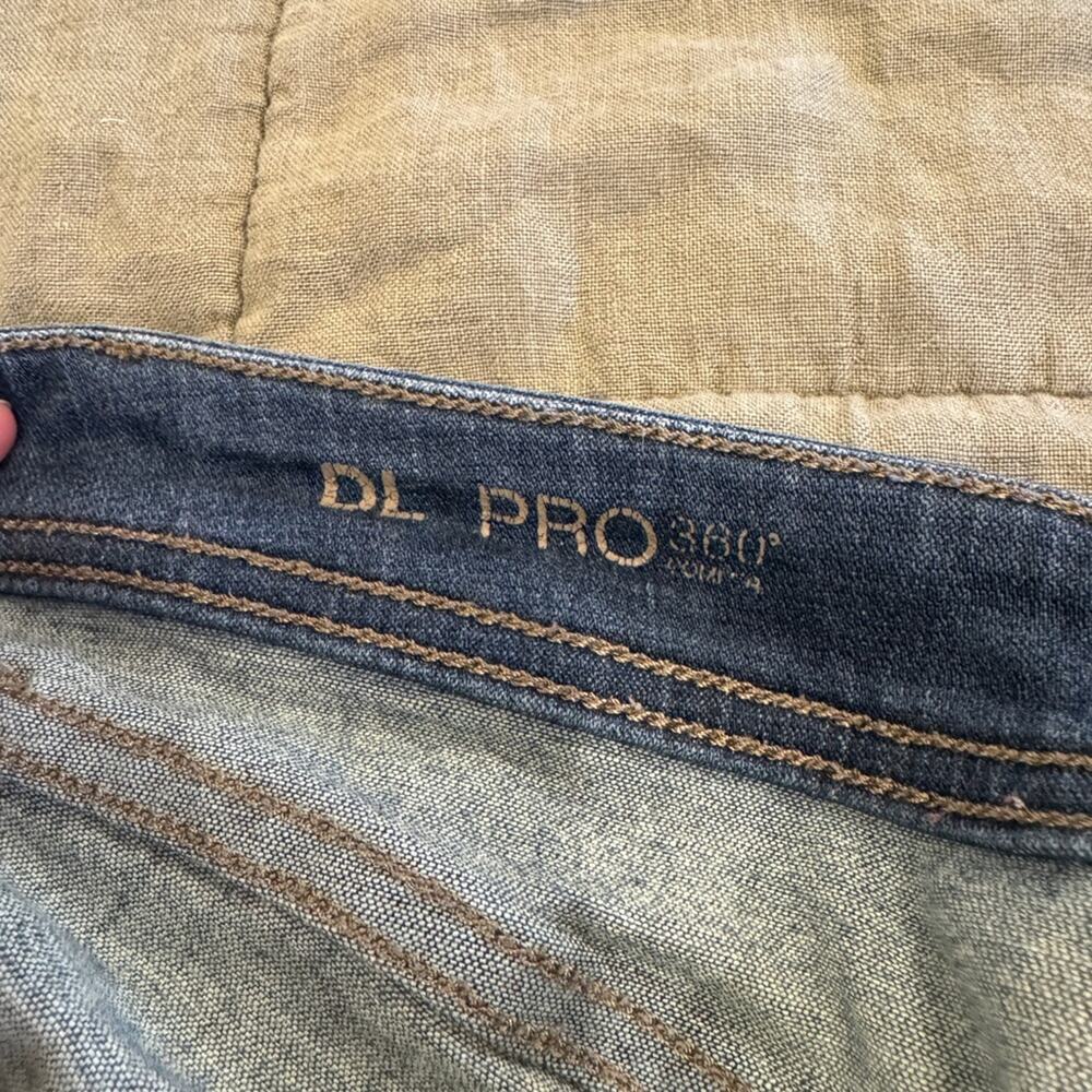 DL1961 Skinny Jeans - Size 28 - Picture 10 of 10